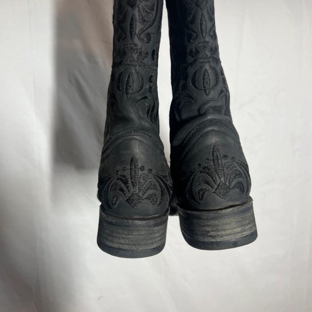 Circle G Black Western Heeled Boots with Ornate Stitching - Picture 3 of 6